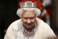 Alžběta II. nepřímo vyzvala k ukončení hádek o brexitu. Najděme společnou řeč, řekla