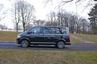 ...pravidelně hledat díru u chodníku na pětimetrové auto by pro některé mohlo znamenat noční můru.