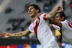 VIDEO Guerrero vystřílel hattrickem Peru bronz
