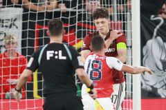 Tohle tady nechceme, řekl Trpišovský. Přesto hájil Řeháka, Priske zase Krejčího