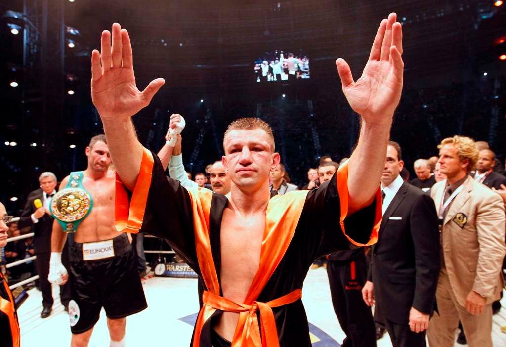 Tomasz Adamek vs Vitalij Kličko