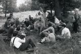 Konspirační setkání a diskuse českých a polských disidentů na Borůvkové hoře v Jeseníkách 15. srpna 1987. Místa setkání se dlouho a pečlivě v utajení plánovala.