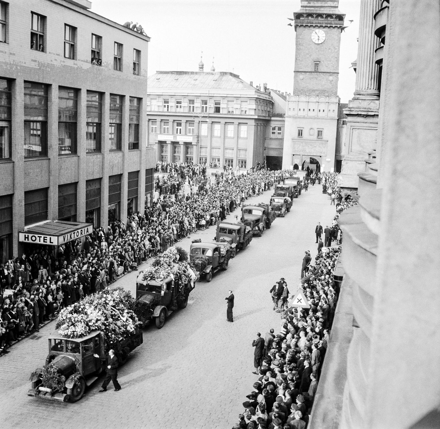 Bombardování Pardubic v červenci 1944, Parbubice, bombardování, historie, výročí, válka, Domácí