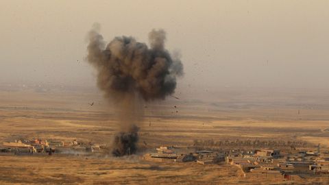 Islámský stát nastražil okolo Mosulu miny, které zpomalují postup iráckých jednotek