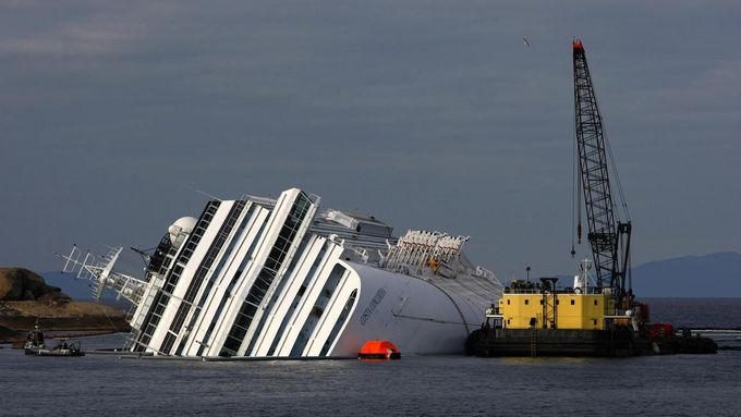 Potopená Costa Concordia.