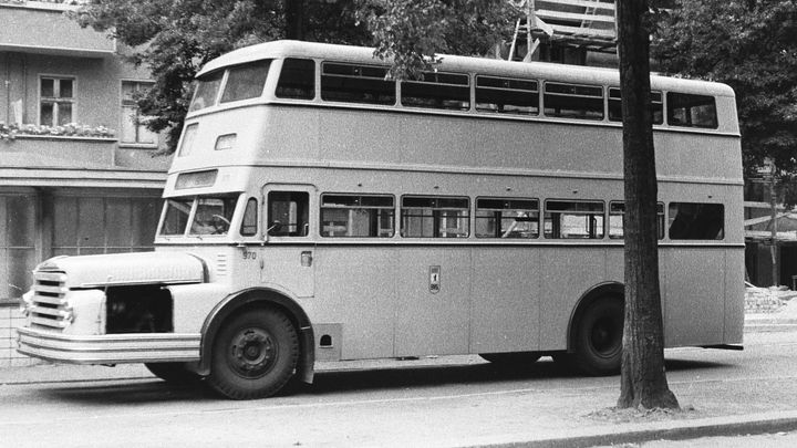 Znáte doubledecker z NDR nebo bulharské RTO? Vybíráme zajímavé socialistické autobusy