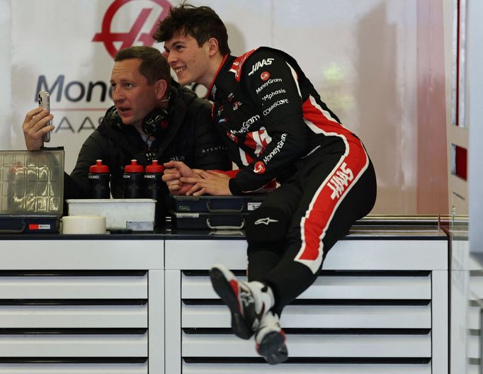 Testy F1, Sáchir 2025: Oliver Bearman, Haas