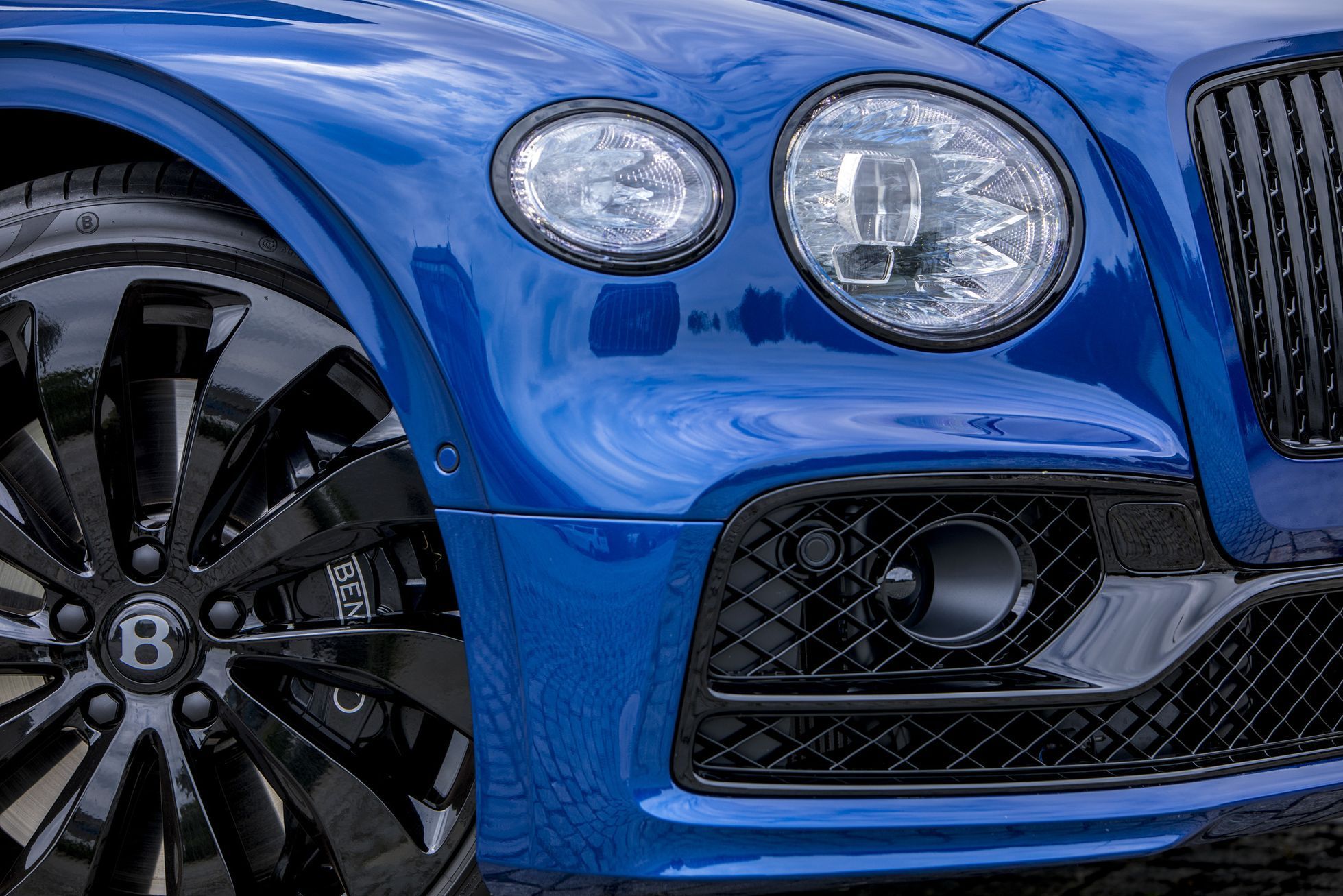 Bentley Flying Spur 2023