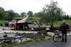 Poláci dostali za rabování během povodní 3 roky natvrdo