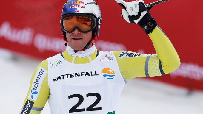 Čtvrtý sjezd sezony vyhrál v italském Bormiu norský lyžař Aksel Lund Svindal a zvýšil své vedení v průběžném pořadí Světového poháru.