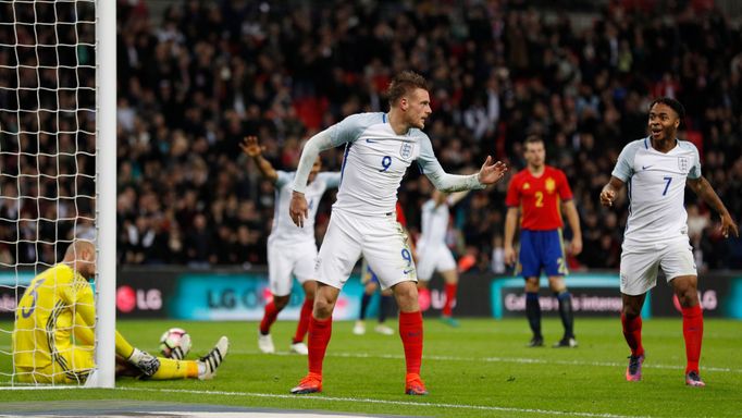 Anglie-Španělsko:  Jamie Vardy, Mannequin challenge