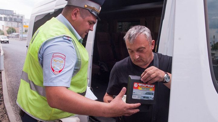 Ruští dopraváci líčí pasti na řidiče. V sousedním Bělorusku zase mají vyšší pokuty; Zdroj foto: Moskevská tisková agentura
