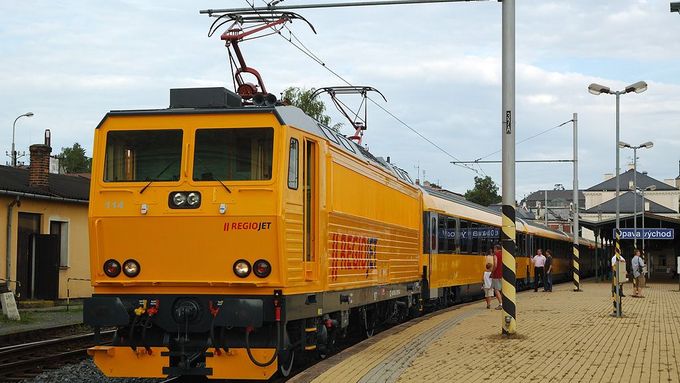 Snížení dotací podle Haška ohrozí čtvrtinu regionálních železničních spojů.
