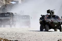 Turečtí vojáci zabili na východě země osm kurdských ozbrojenců, po dalším pátrají