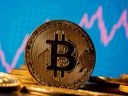 Bitcoinová obhajoba Petra Fialy nechtěně odhaluje hlavní problém vládnutí v Česku