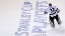 Los Angeles Kings goalie Jonathan Quick skates during warm-up before the start of Game 6 of the NHL Western Conference semi-final playoff hockey game against the San Jose