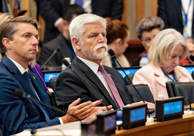 V sídle OSN se jednalo o unesených ukrajinských dětech. Před delegáty promluvil nejen ukrajinský prezident Volodymyr Zelensky se svou chotí, ale i prezident Petr Pavel.