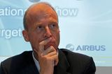 Generální ředitel Airbusu Tom Enders měl v úvodu akce kvůli technickým problémům svých letadel nad čím přemýšlet.