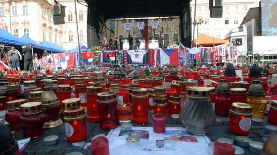 Pieta za hokejisty. Loučili se fanoušci, Jágr i arcibiskup