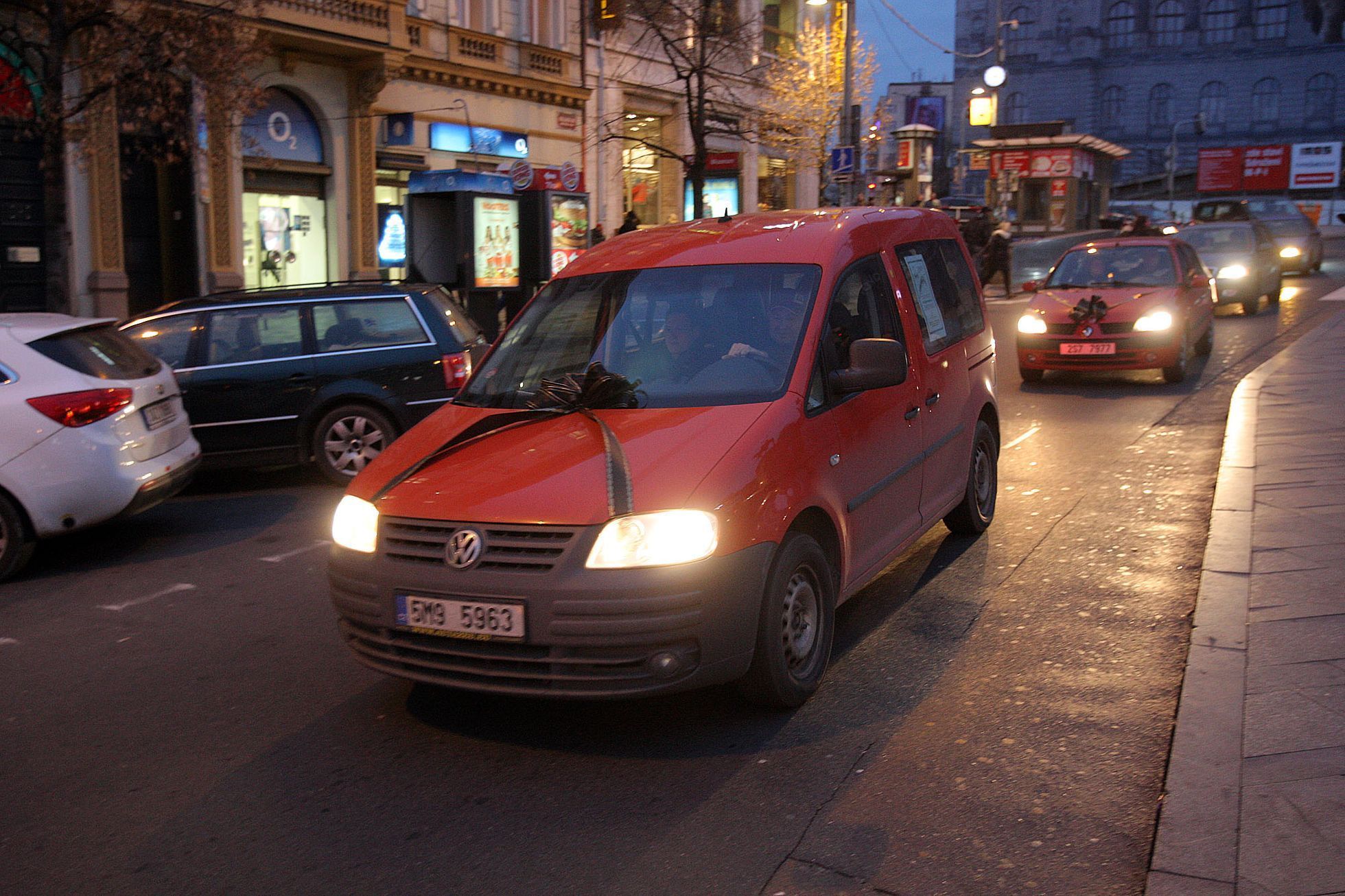 Protestní průjezd Prahou proti EET