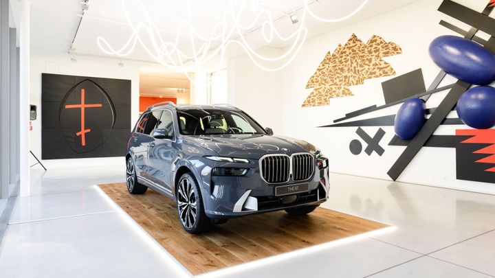 Má největší kola v historii bavoráků. Toto je BMW X7, které si zamilovali Korejci; Zdroj foto: BMW