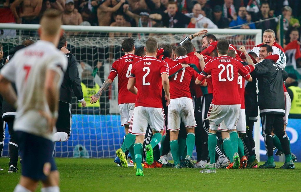 Fotbalisté Maďarska slaví postup z baráže na Euro 2016