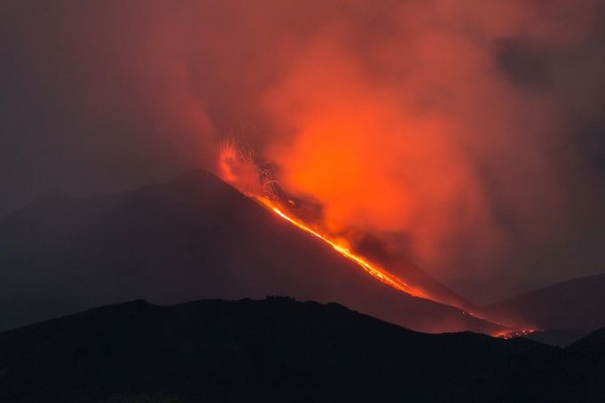 Erupce italské sopky Etna v srpnu 2018.