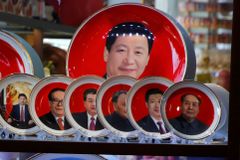 Peking chystá velkolepý návrat ke kultu osobnosti