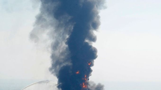 Na havárii ropné plošiny Deepwater Horizont se podepsal lidský faktor