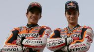 Mezi dvojicí Marc Marquez a Dani Pedrosa to u Hondy od začátku jiskřilo. Zkušenější Pedrosa špatně nesl agresivní jízdu Marqueze, který se nebál "topédovat" i týmového kolegu. Všechno vyvrcholilo v Aragónu, kde Marquez staršímu krajanovi při souboji vytrhl kabel od elektroniky a Pedrosa skončil na zemi.