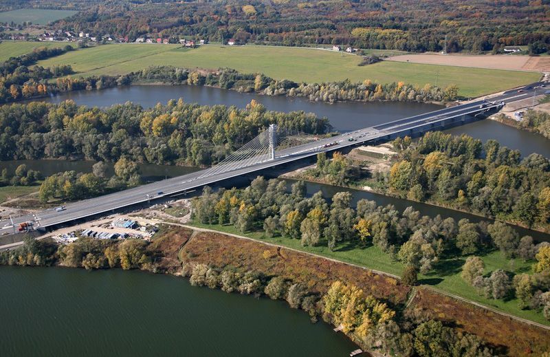 stavba roku - Zavěšený most na D47 přes řeku Odru a Antošovické