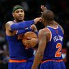 Carmelo Anthony a Ryamond Felton se radují z vítězství Knicks