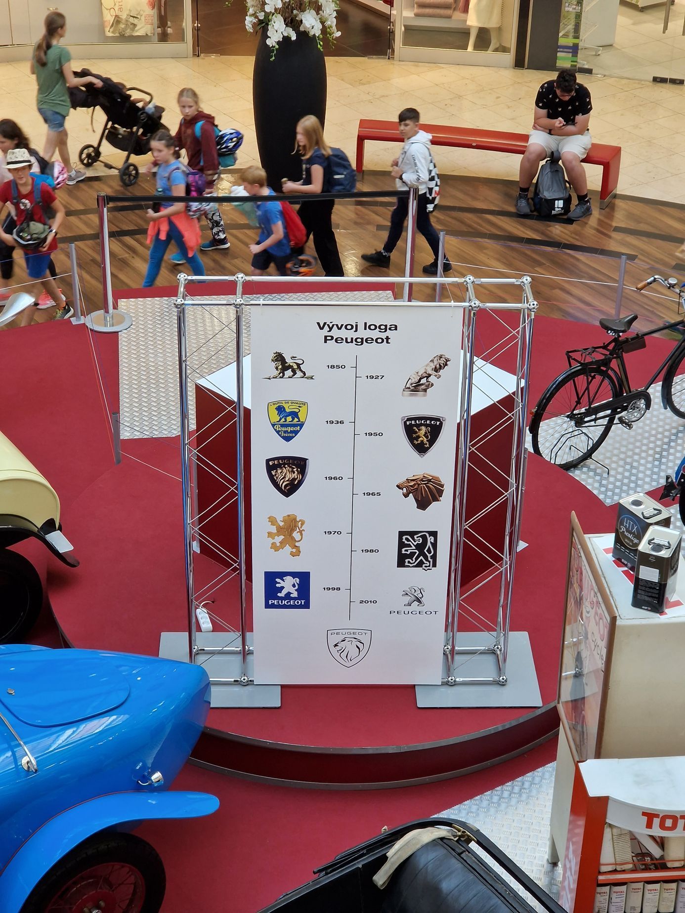 Peugeot výstava Arkády Pankrác