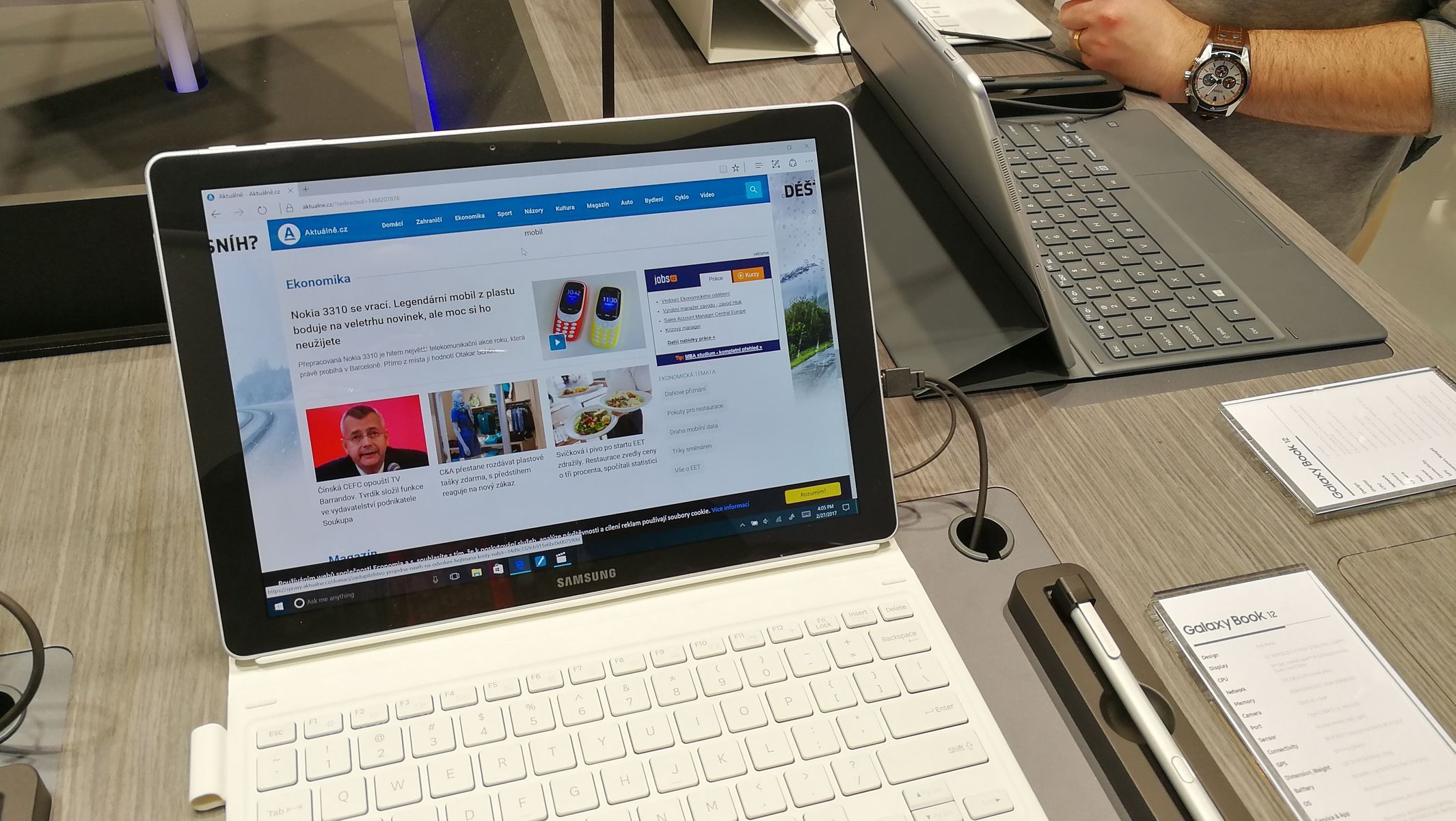 Samsung Galaxy Book