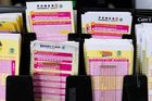 V americké loterii Powerball padl rekordní jackpot 2,04 miliardy amerických dolarů