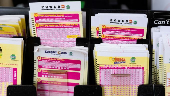 V americké loterii Powerball padl rekordní jackpot, výhra činí 2,04 miliardy amerických dolarů.