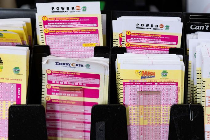 V americké loterii Powerball padl rekordní jackpot, výhra činí 2,04 miliardy amerických dolarů.