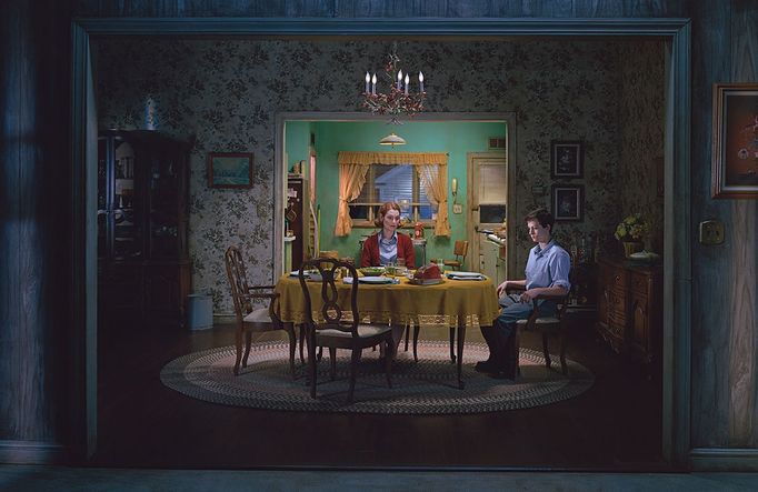 Gregory Crewdson: Retrospektiva. Ukázky z výstavy fotografií ve vídeňské Albertině