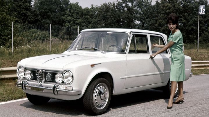Oblíbili si ji četníci i pašeráci. Alfa Romeo Giulia se měla vyrábět i v Bratislavě; Zdroj foto: Alfa Romeo