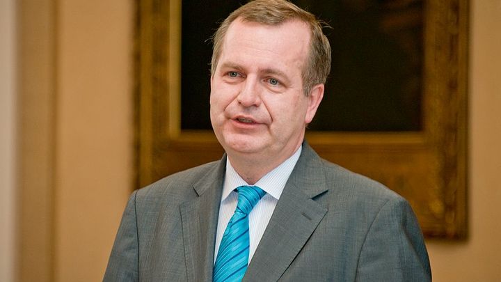 Ať někdo řekne, že to jsou neznalci oboru, hájí Zima posudky na historika Kováře
