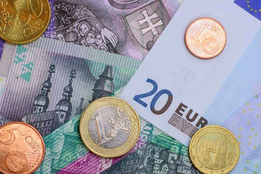 Slovensko - EURO - bankovky, mince