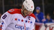 Další hráči v NHL hranici 10 milionů dolarů v příští sezoně nepřekročí. Třetím nejlépe placeným hráčem soutěže bude Alexander Ovečkin. Ve Washingtonu si vydělá 9,5 milionu.