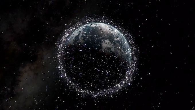 Tři čtvrtě milionu úlomků větších než jeden centimetr má obíhat Zemi. Mohou se opět srážet a těžce poškodit nebo zničit funkční satelit.