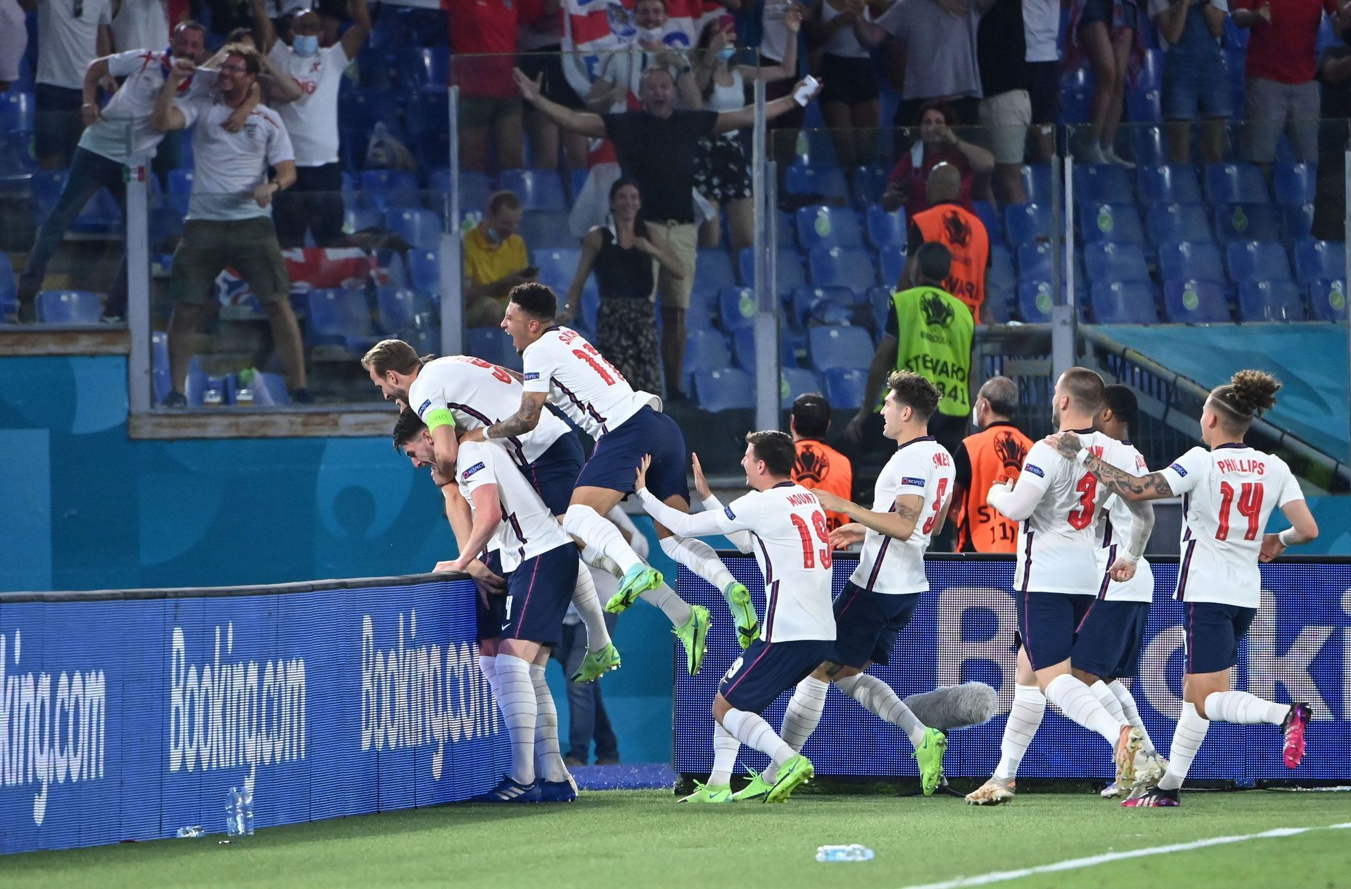 fotbal, ME, Euro 2020, čtvrtfinále, Ukraina - Anglie, radost Anglie po gólu na 2:0