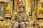 Thajský král si koupil boeing za miliardy, na záchodě má kohoutky ze zlata