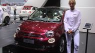 Modernizovaný Fiat 500 zamíří na český trh mezi prvními. Dealeři ho budou mít k dispozici už od začátku října. Cena začíná na 289 000 korunách.