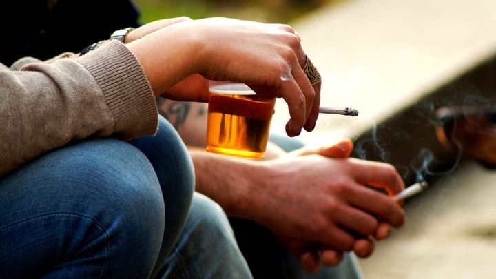 Cigarety nejspíš opět podraží. Spotřební daň se v příštích letech zvedne