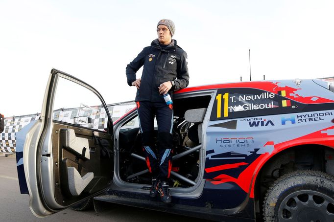 Thierry Neuville v Hyundai na trati Švédské rallye 2020