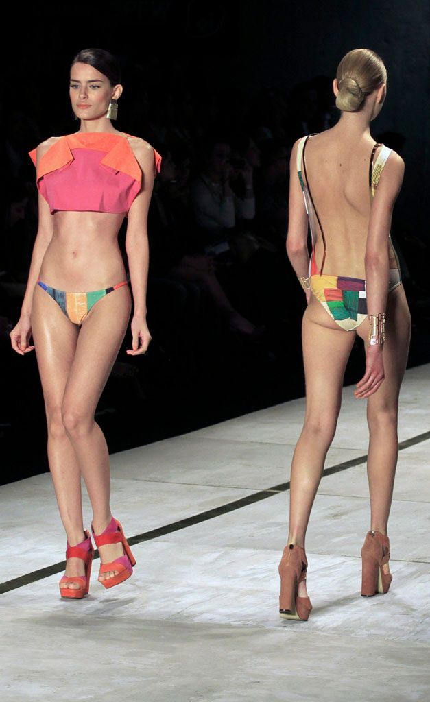 Léto ještě nezačalo, a už jsou tu plavky pro léto 2012