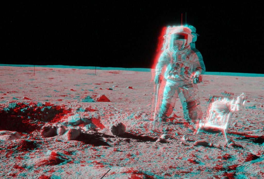 3D - Apollo 12 na Měsíci